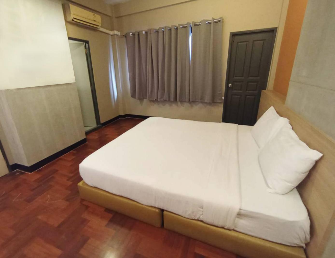 Go Inn Silom - Bts Saint Louis โกอินน์ สีลม - สถานีรถไฟฟ้าเซนต์หลุยส์ X Bangkok Exterior photo